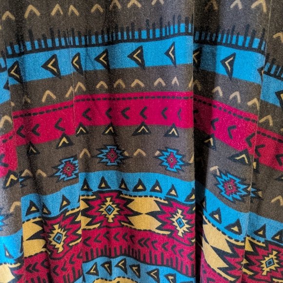 Southwest Inspired LuLaRoe medium "Nicole" dress with pockets - Picture 3 of 9